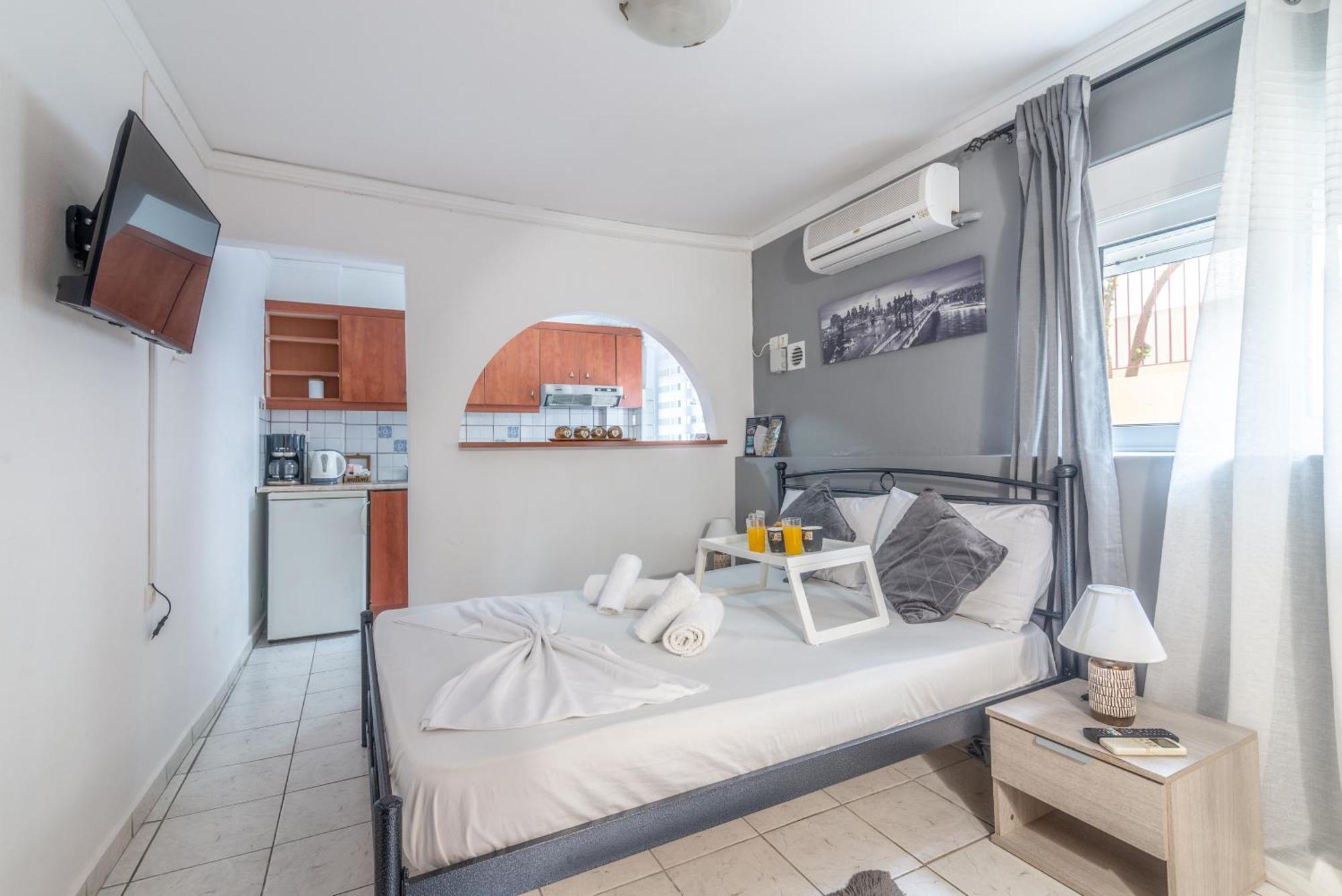 Oasis Studios In The City Centre Heraklion  Екстер'єр фото